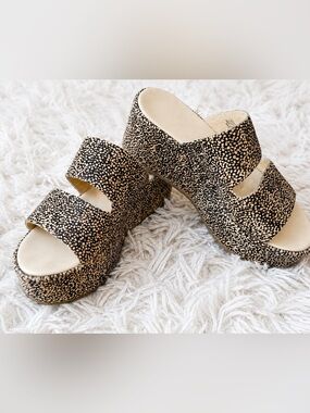 Matisse Struttin Platform Cow Hair Sandals Size 6